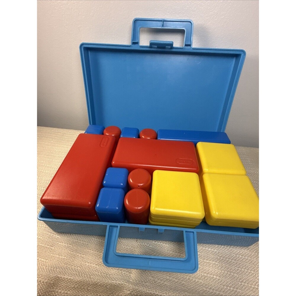 Vtg Little Tikes Carry-A-Long Building Block Case With Blocks 20 Blocks & 1 Car - Picture 3 of 14